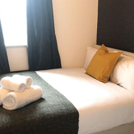 Unity House Serviced Apartments Лутон Экстерьер фото